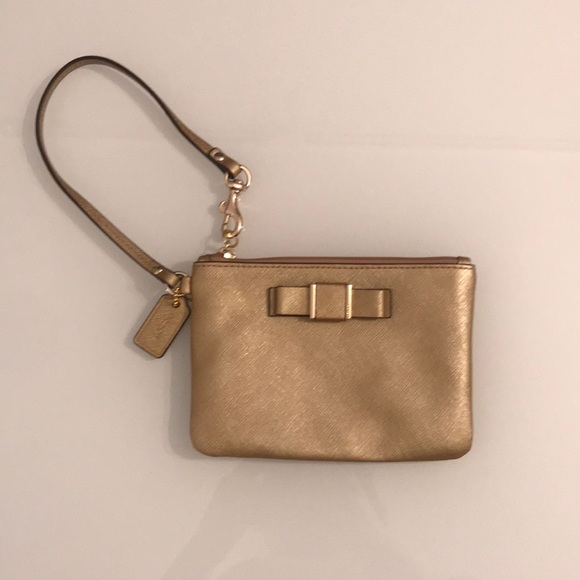 Authentic Coach Wristlets PRICE ⬇️ MOVING SALE - Picture 2 of 4